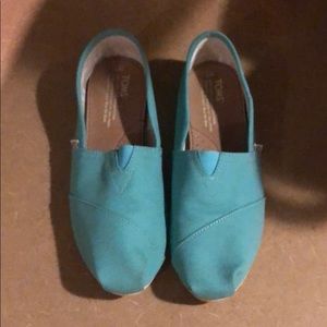 TOMS women’s 7, teal EUC